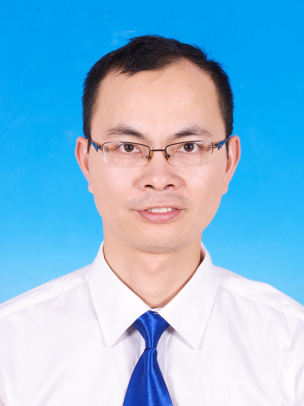 肖華平